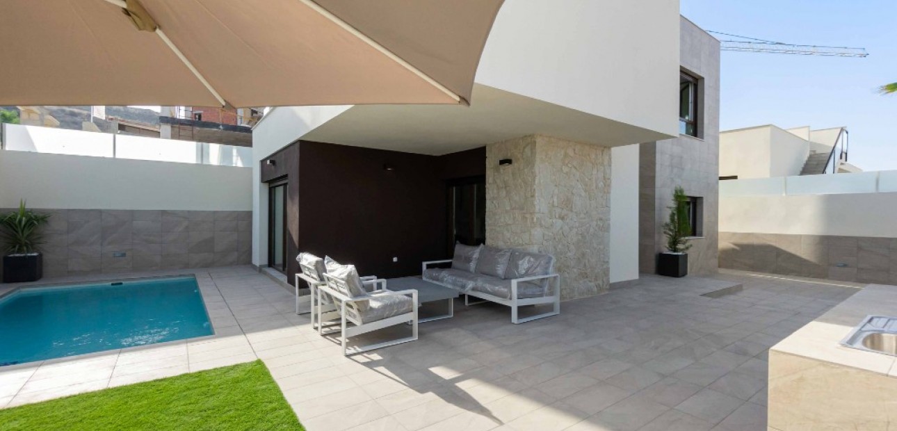 Nueva construcción  - Villa -
Rojales