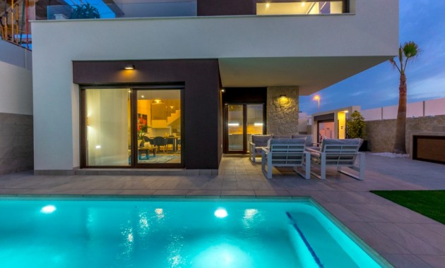 Nueva construcción  - Villa -
Rojales