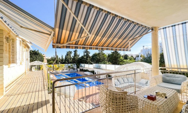 Sale - Villa -
La Mata