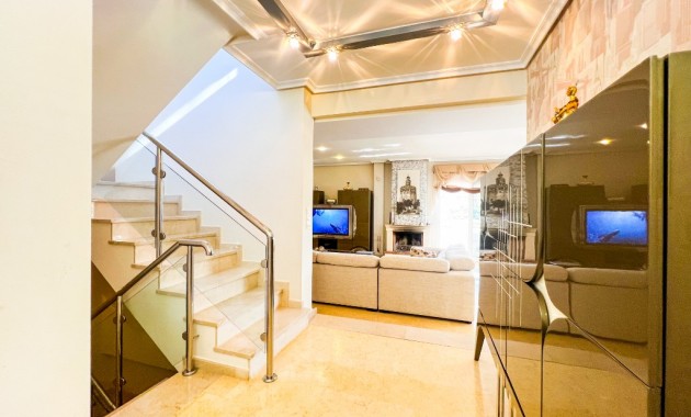 Sale - Villa -
La Mata