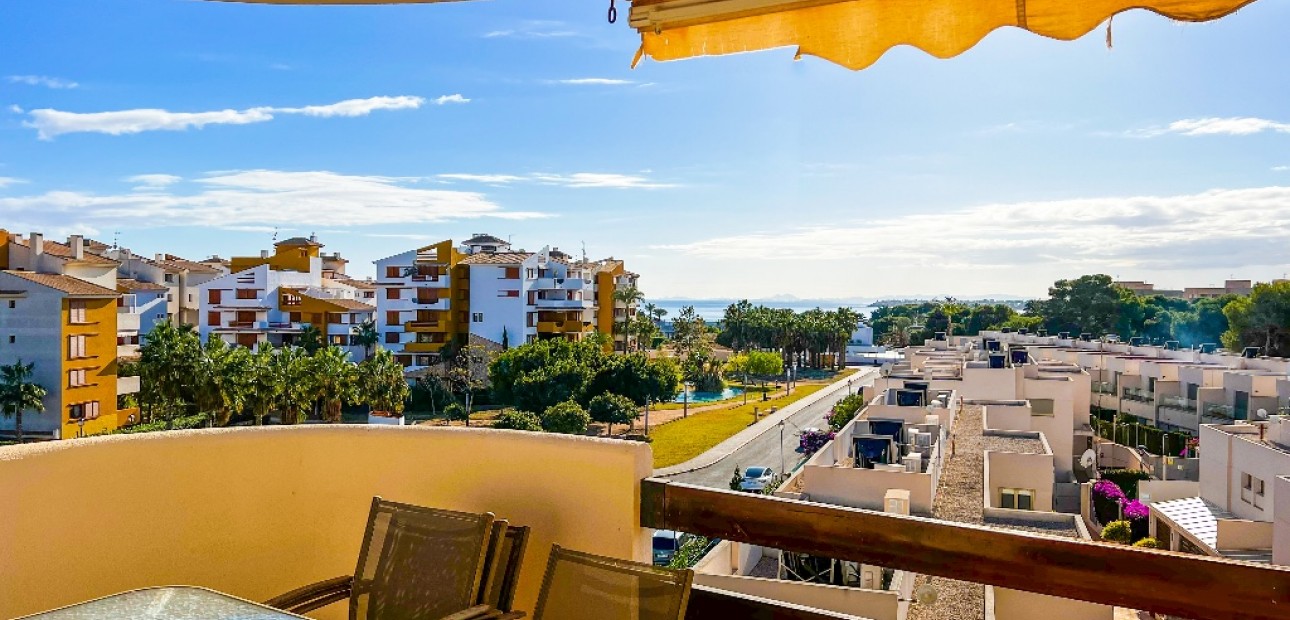 Herverkoop - Appartement / flat -
Punta Prima