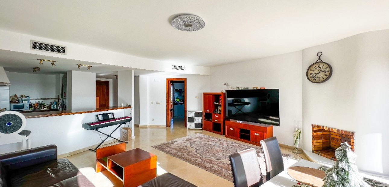 Herverkoop - Appartement / flat -
Punta Prima