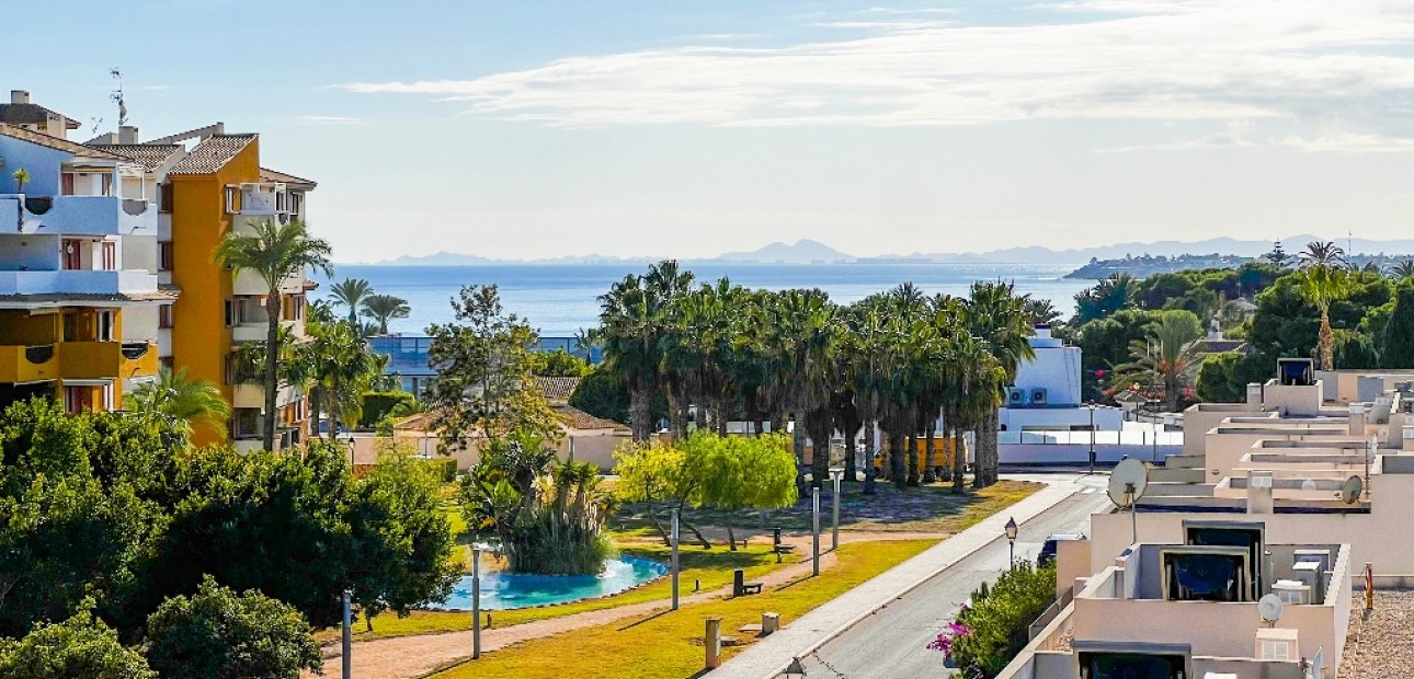 Herverkoop - Appartement / flat -
Punta Prima