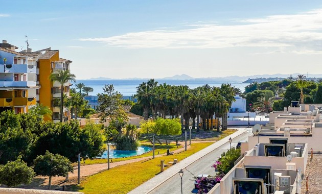 Herverkoop - Appartement / flat -
Punta Prima
