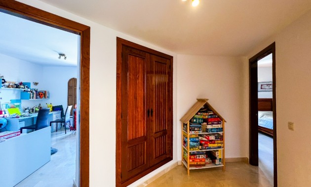 Herverkoop - Appartement / flat -
Punta Prima