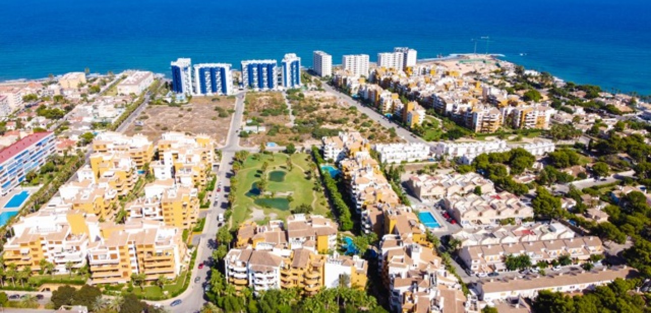 Herverkoop - Appartement / flat -
Punta Prima