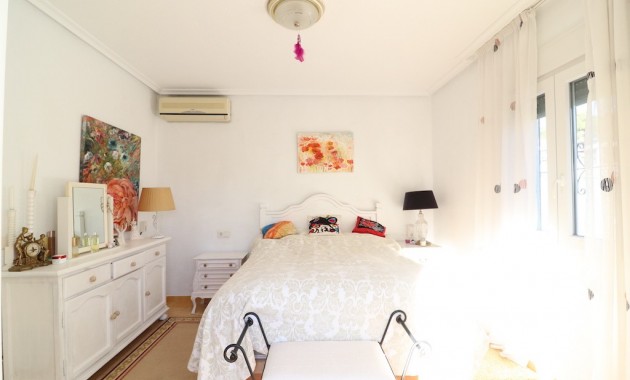 Herverkoop - Villa -
La Zenia