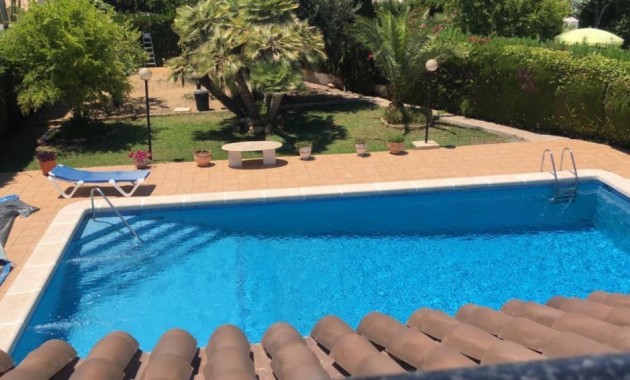 Venta - Villa -
Cabo Roig