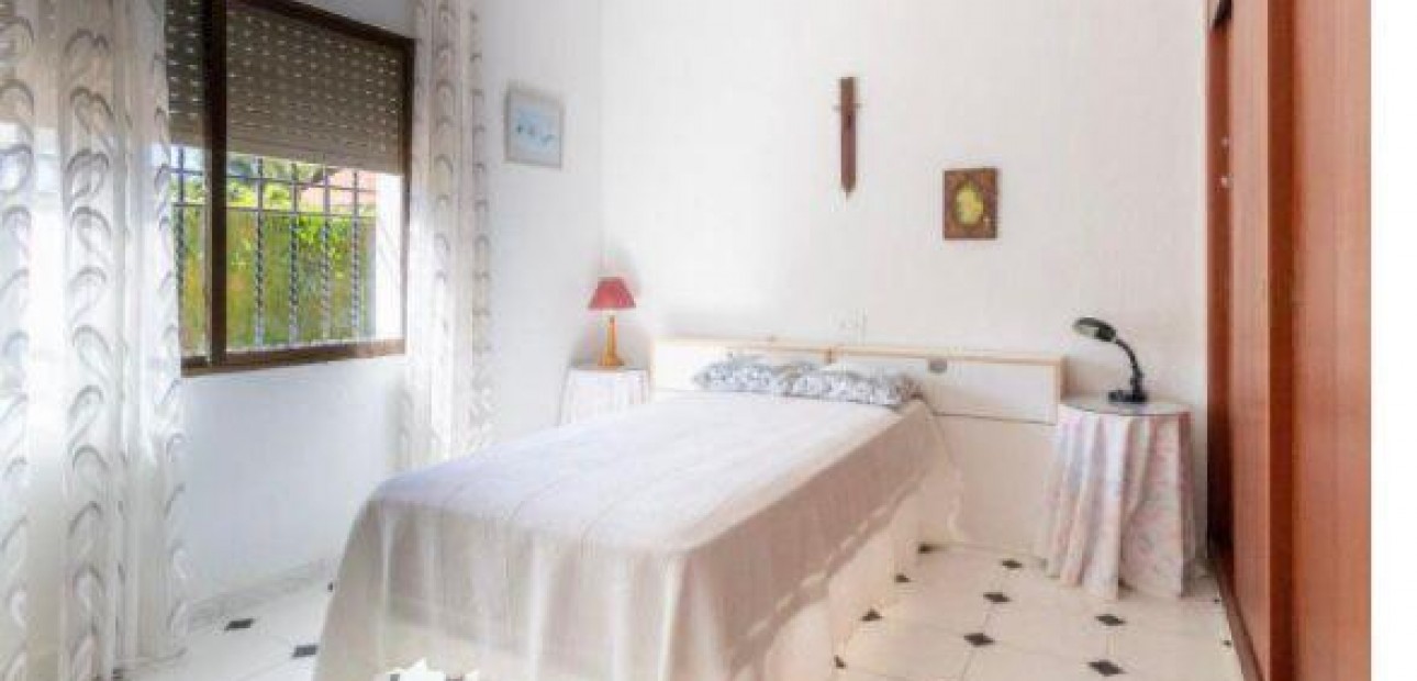 Venta - Villa -
Cabo Roig