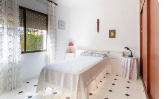 Venta - Villa -
Cabo Roig