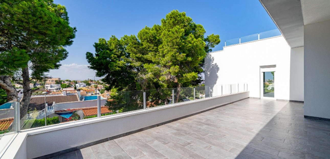 Venta - Villa -
Los Balcones