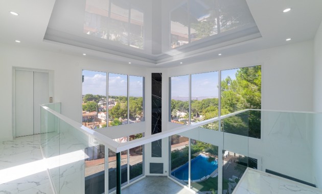 Venta - Villa -
Los Balcones