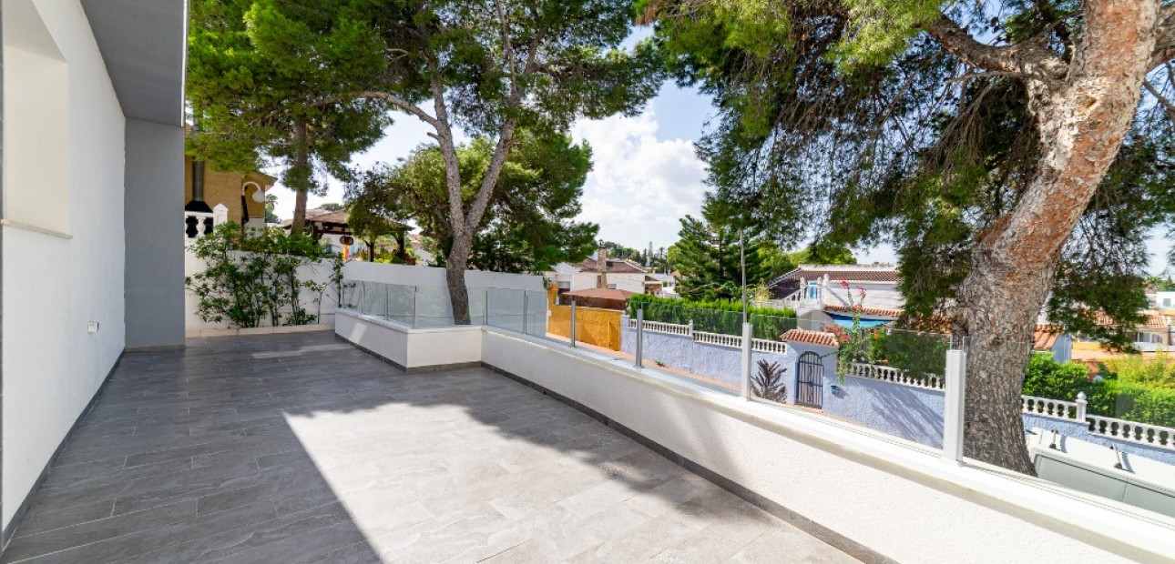 Venta - Villa -
Los Balcones