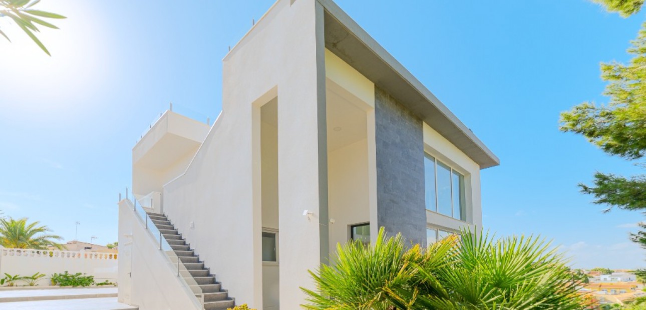 Venta - Villa -
Los Balcones