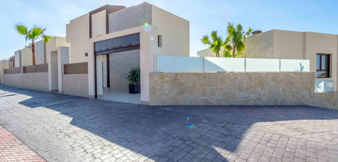 New Build - Villa -
Rojales