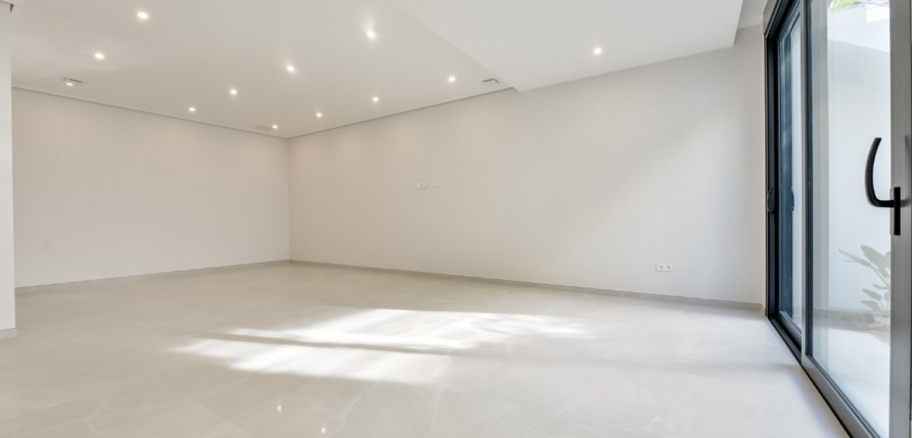 Nueva construcción  - Villa -
Finestrat