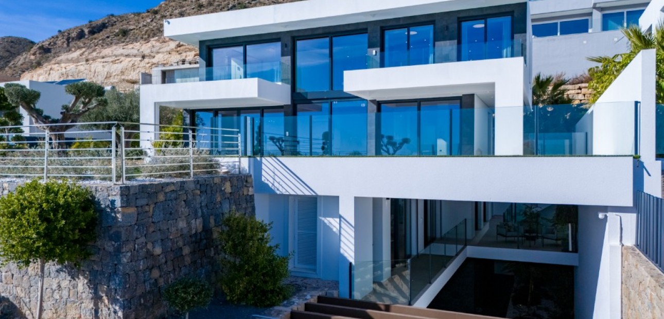 Nueva construcción  - Villa -
Finestrat