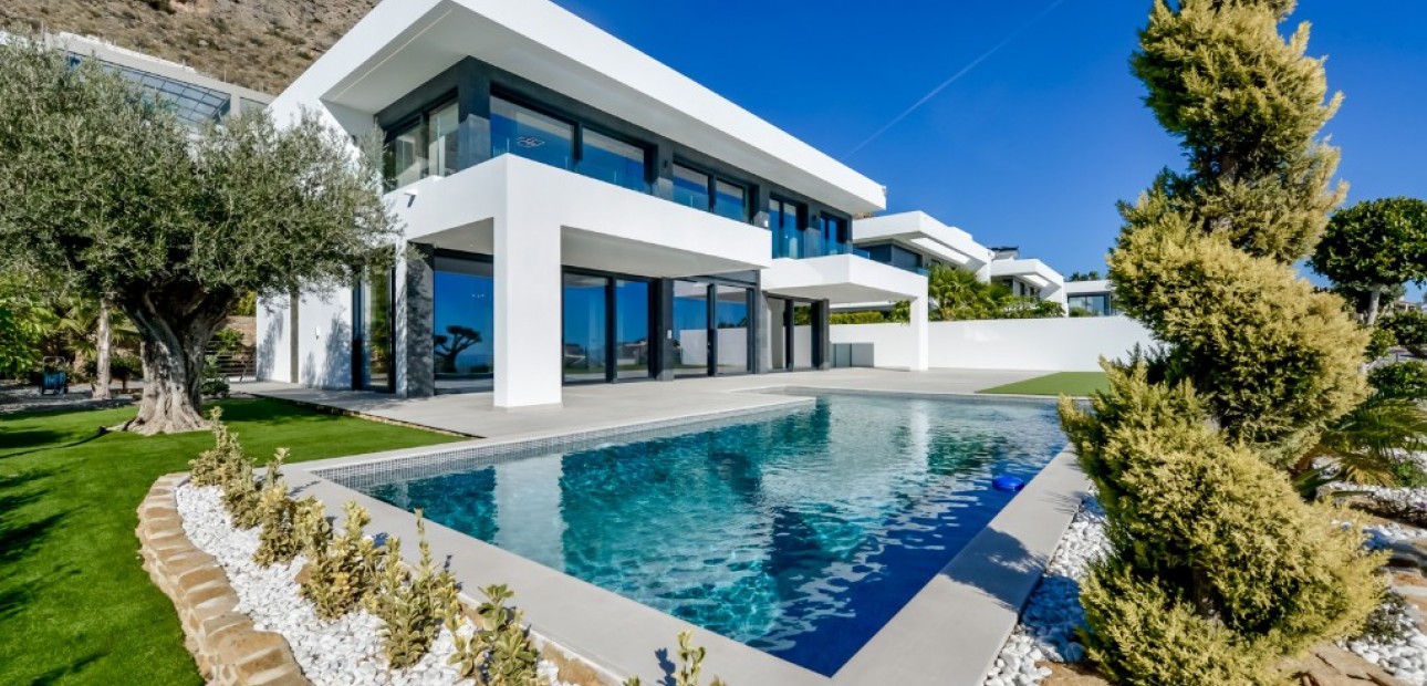 Nueva construcción  - Villa -
Finestrat