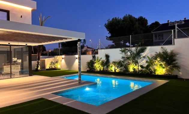 Nieuwbouw - Villa -
Costa Blanca - Orihuela Costa
