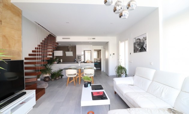 Herverkoop - Villa -
Cabo Roig - Lomas de Cabo Roig