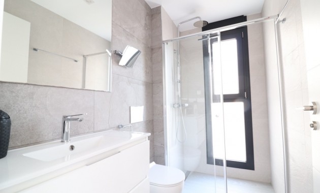 Herverkoop - Villa -
Cabo Roig - Lomas de Cabo Roig