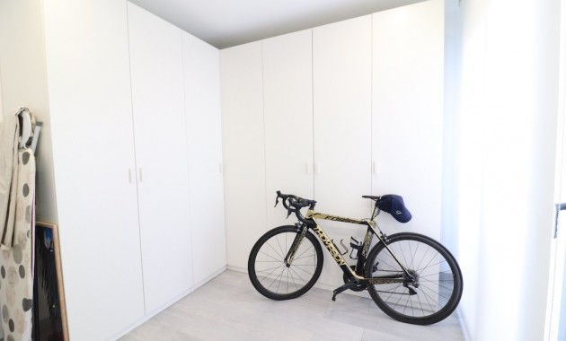 Herverkoop - Villa -
Cabo Roig - Lomas de Cabo Roig