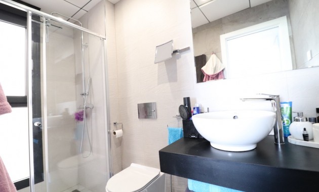 Herverkoop - Villa -
Cabo Roig - Lomas de Cabo Roig