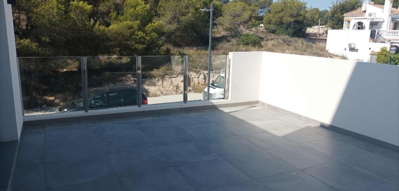 Nueva construcción  - Villa -
Villamartín - Las filipinas