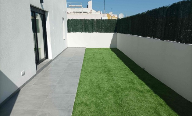 Nueva construcción  - Villa -
Villamartín - Las filipinas