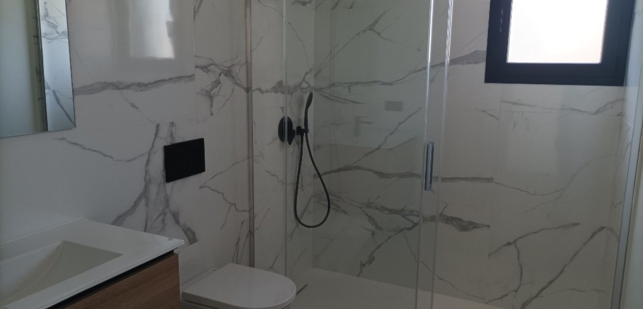 Nueva construcción  - Villa -
Villamartín - Las filipinas