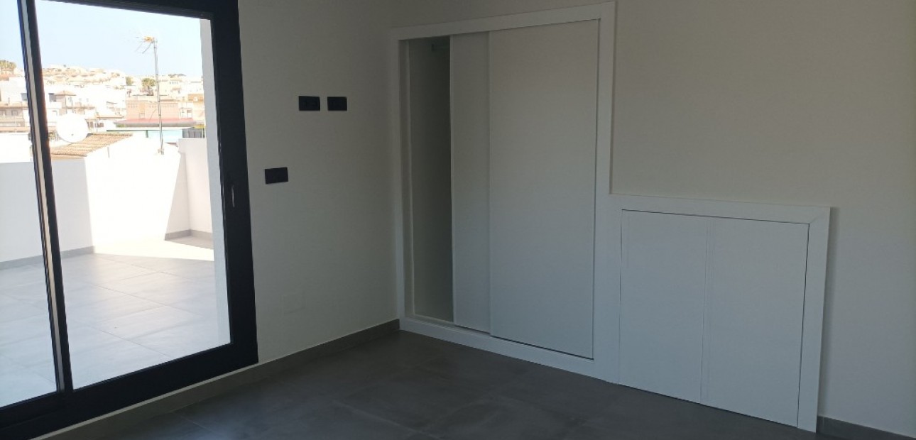 Nueva construcción  - Villa -
Villamartín - Las filipinas