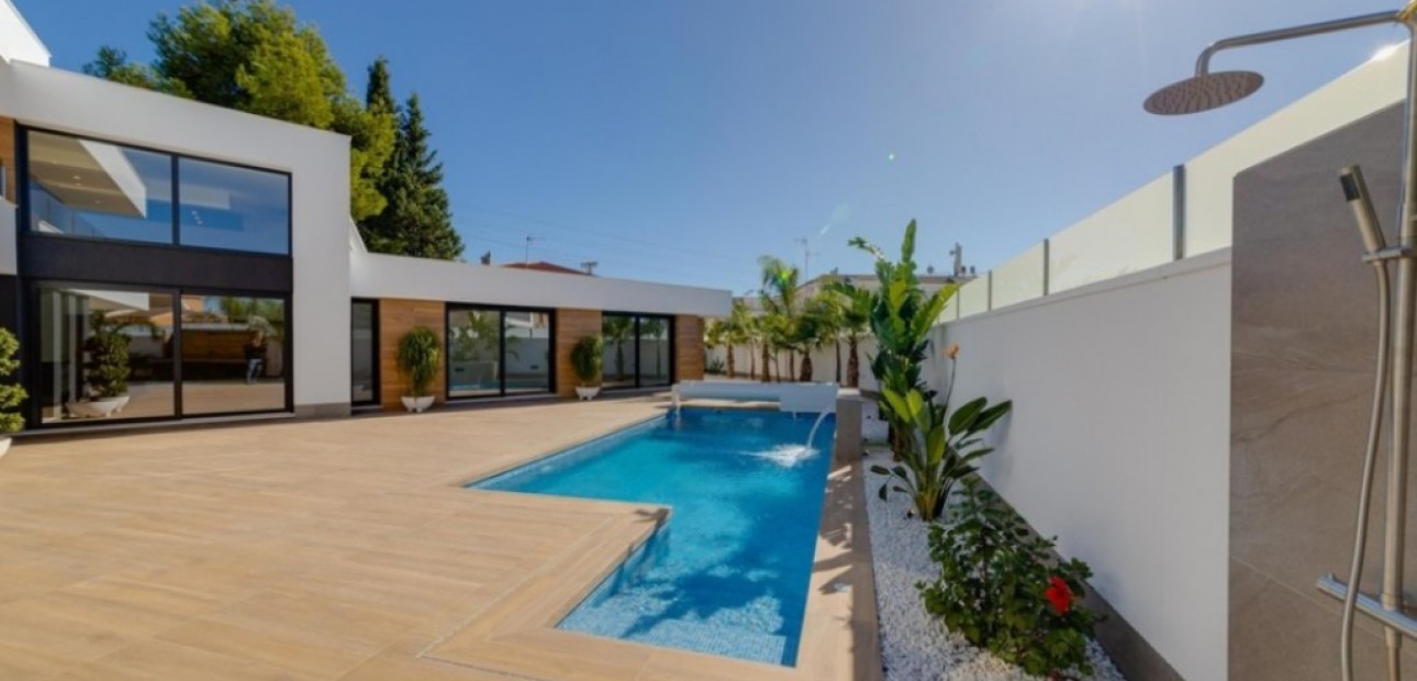 Nieuwbouw - Villa -
Ciudad Quesada