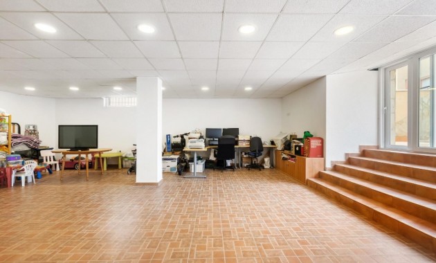 Sale - Villa -
Orihuela Costa