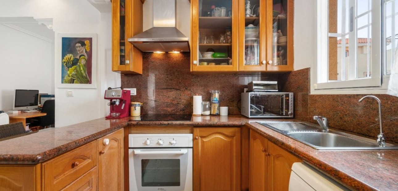 Sale - Villa -
Orihuela Costa