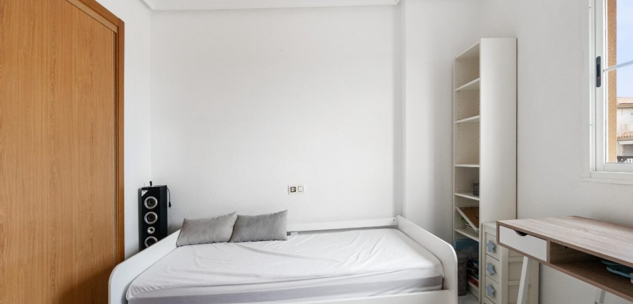 Sale - Villa -
Orihuela Costa