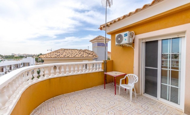 Sale - Villa -
Orihuela Costa