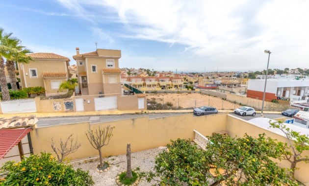 Sale - Villa -
Orihuela Costa