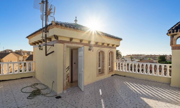 Herverkoop - Villa -
La Florida