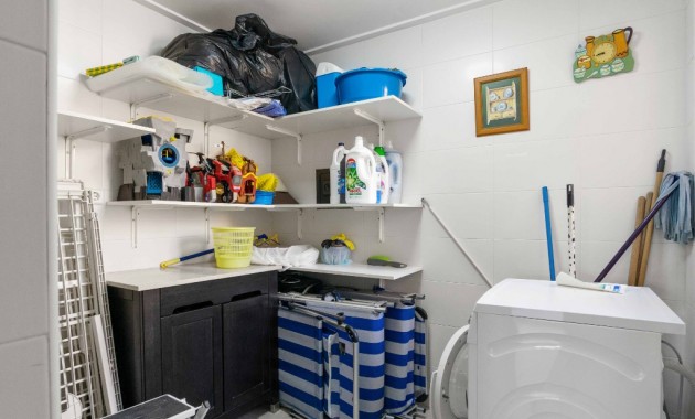 Herverkoop - Villa -
La Florida