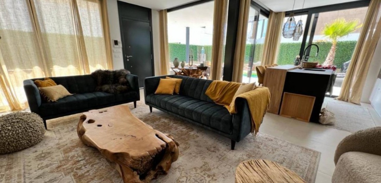 Venta - Villa -
Finestrat