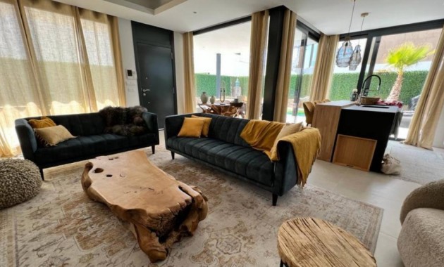 Venta - Villa -
Finestrat