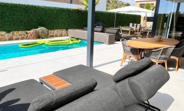 Venta - Villa -
Finestrat