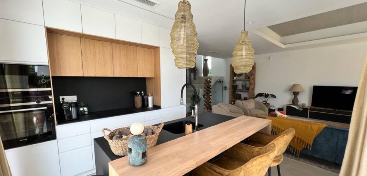 Venta - Villa -
Finestrat