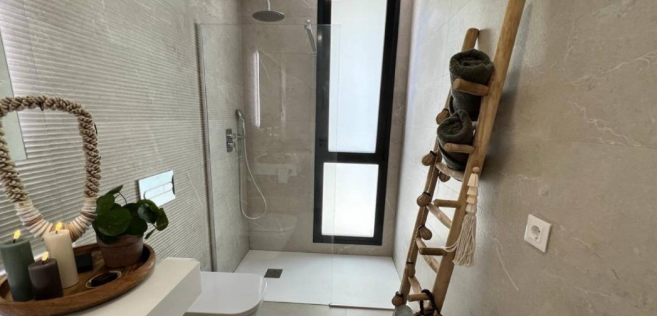 Venta - Villa -
Finestrat