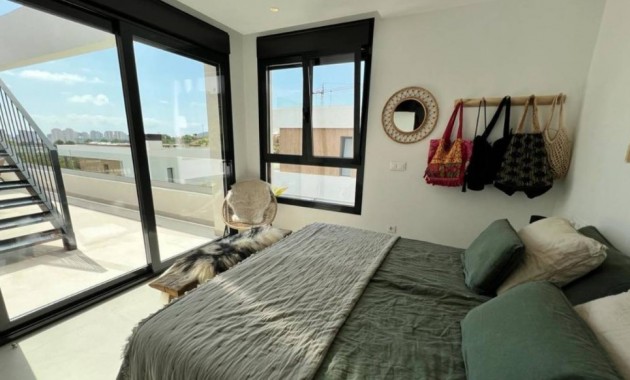 Venta - Villa -
Finestrat