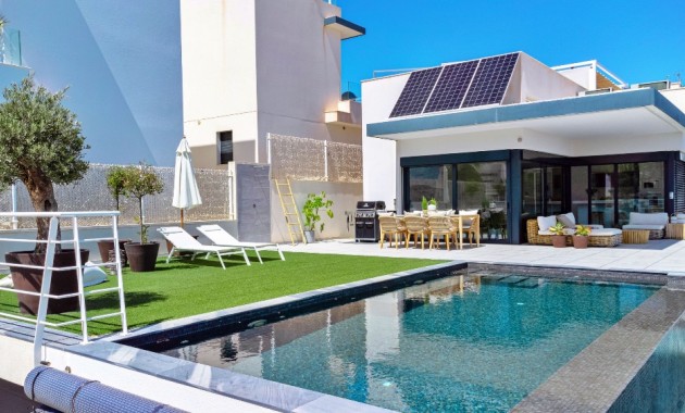 Venta - Villa -
San Miguel de Salinas