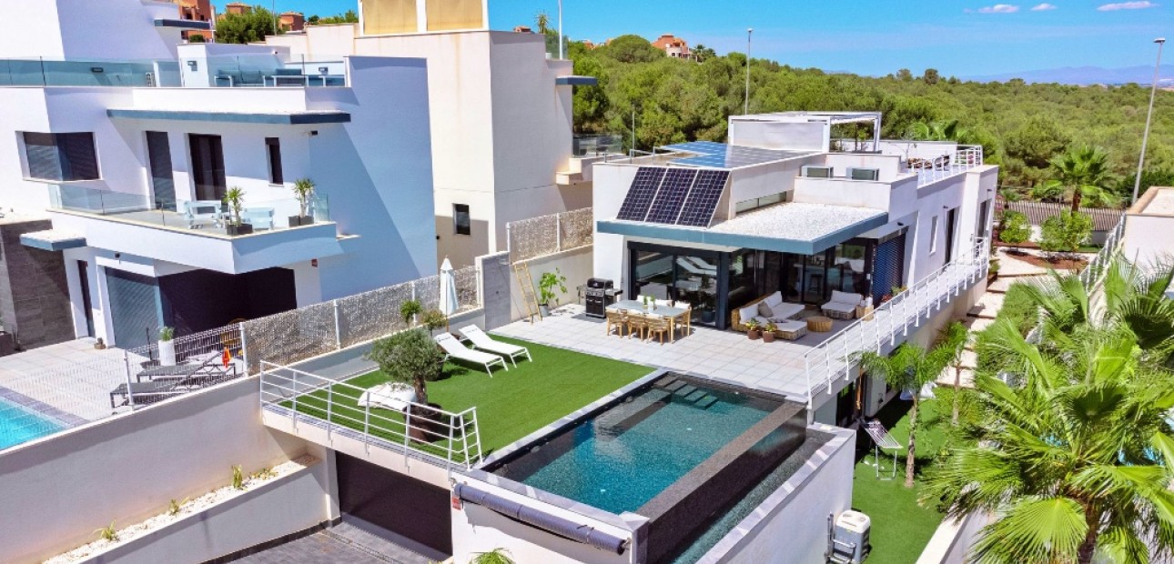 Venta - Villa -
San Miguel de Salinas