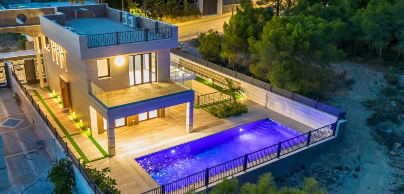 Nieuwbouw - Villa -
Finestrat