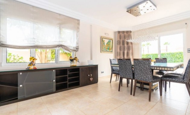 Herverkoop - Villa -
Torrevieja - Aguas Nuevas