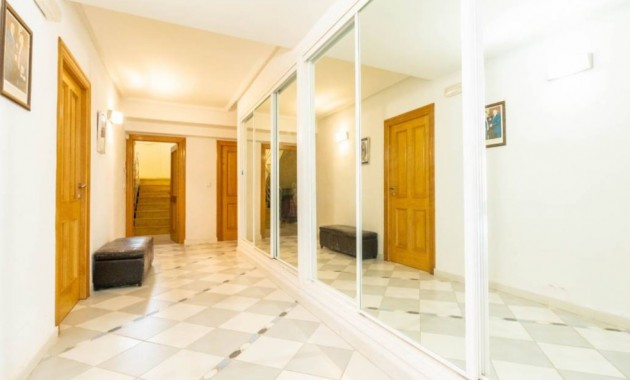 Herverkoop - Villa -
Torrevieja - Aguas Nuevas